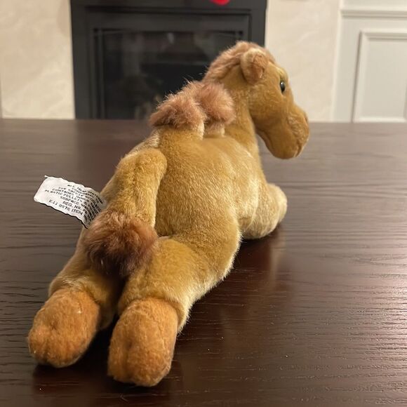 Russ Berrie Camel Plush Vintage Yomiko Classics Stuffed Animal 11” Long EUC - Picture 7 of 8